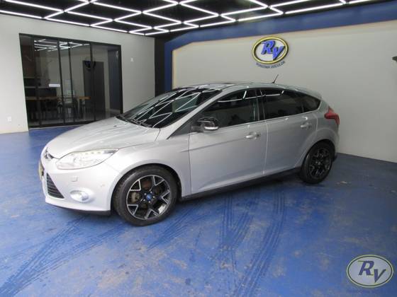FORD FOCUS 2.0 TITANIUM SEDAN 16V FLEX 4P AUTOMÁTICO